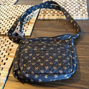 Lug Flutter black with gold hearts. Water bottle, cellphone pocket.  Key ring.